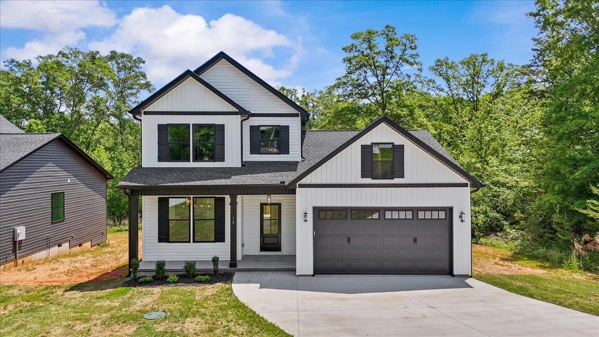 Property Photo: 13 Lyman Lake Road SC 29365