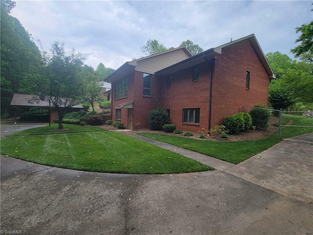 Property Photo: 512 Finley Street NC 28659