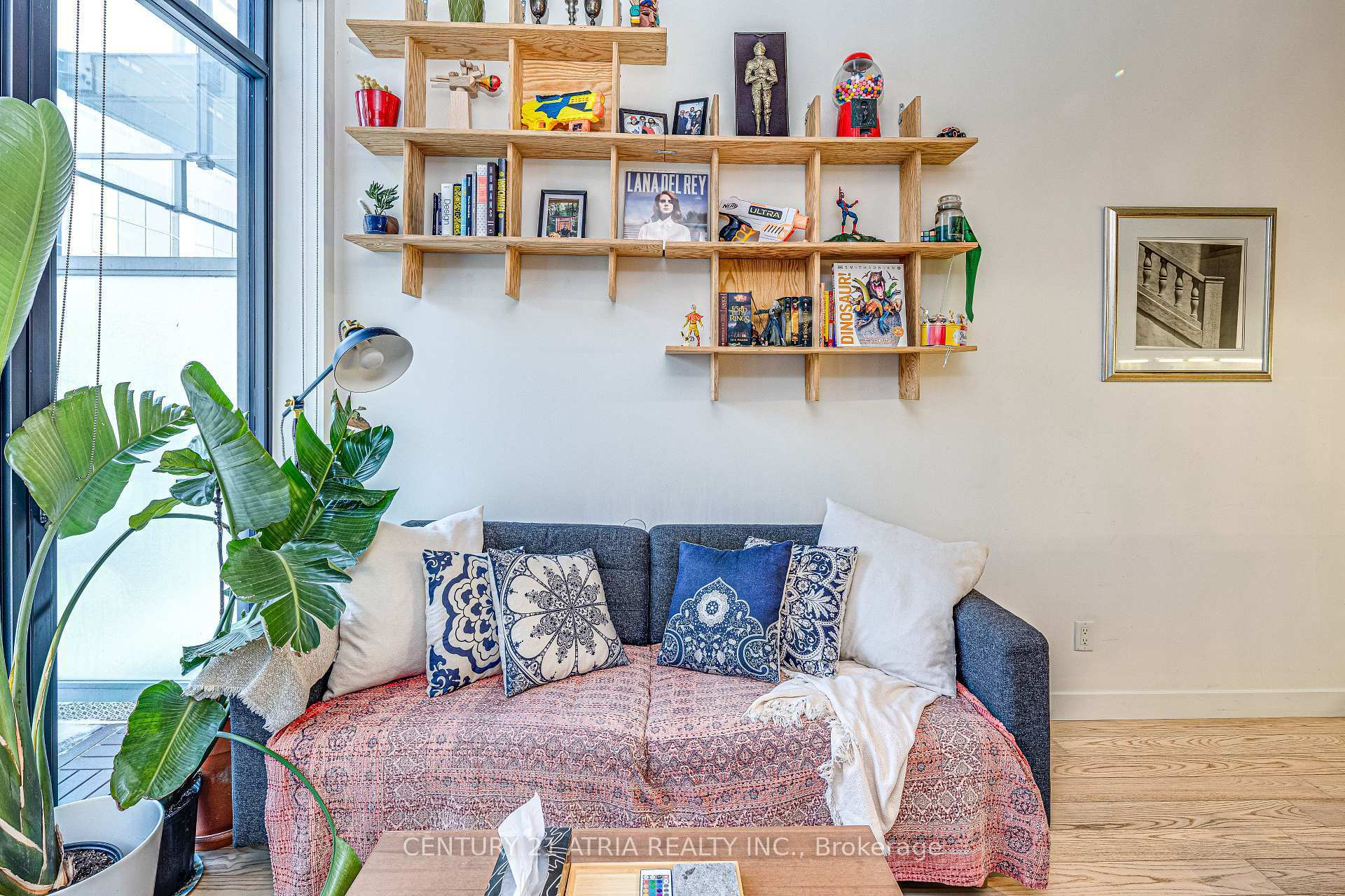 Property Photo: 25 Stafford Street 508 ON M5V 0G3