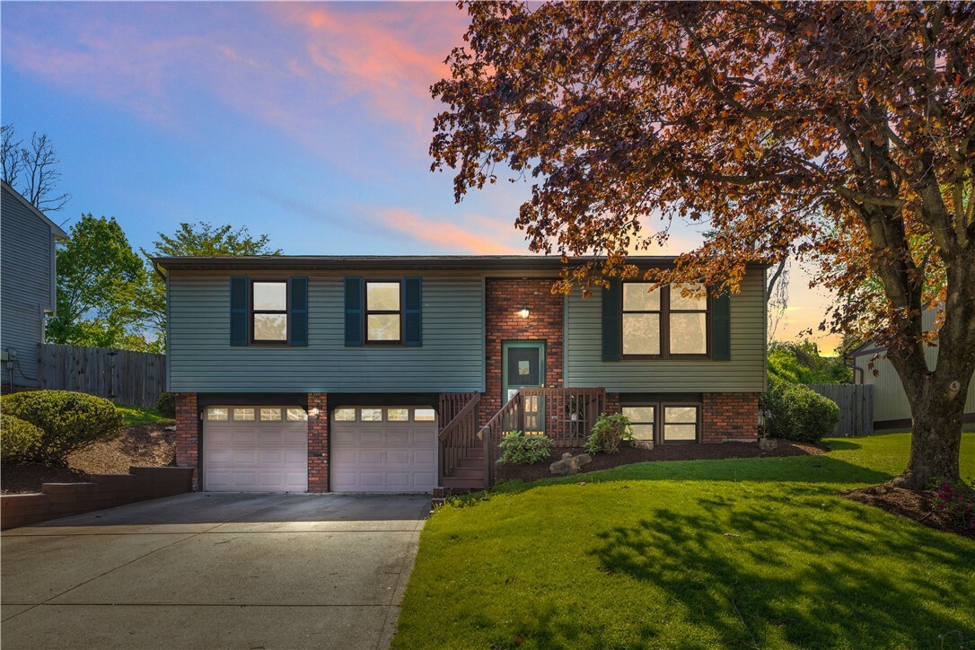 Property Photo: 2290 Chapparal Drive PA 15239
