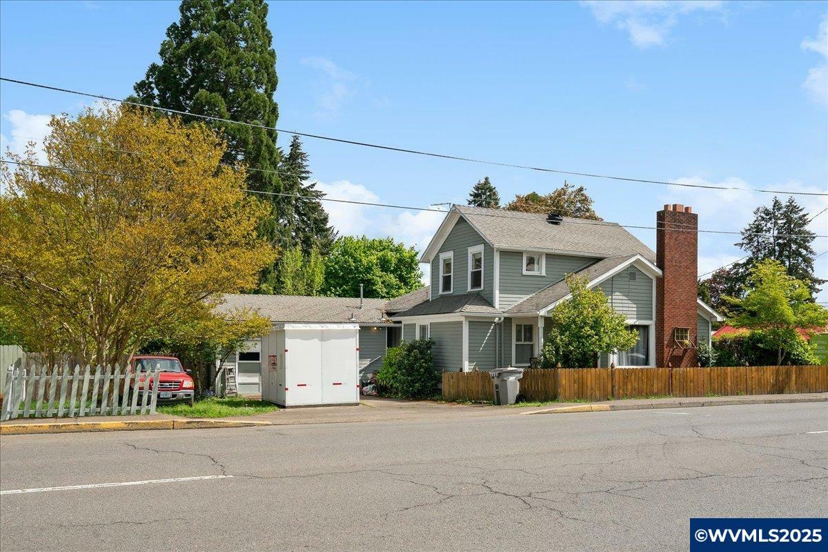 Property Photo: 542 SE Jefferson St OR 97338