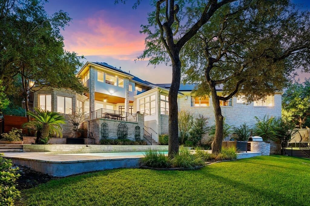 Property Photo: 2901 Meandering River Court TX 78746