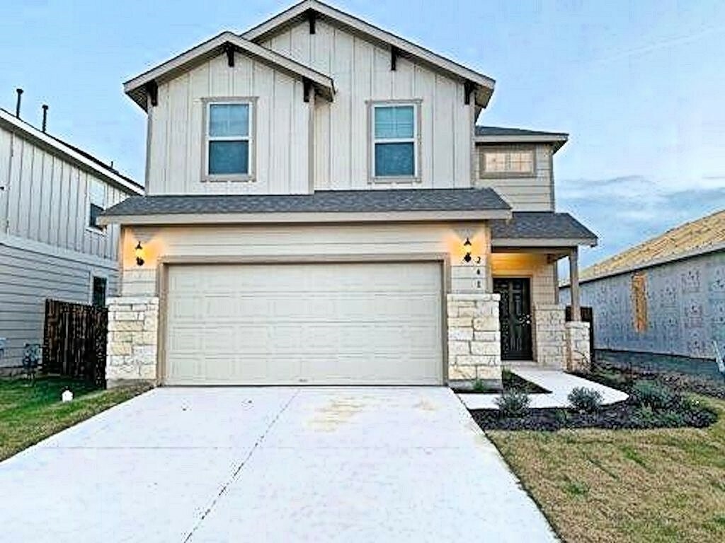 Property Photo: 241 Cascata Way TX 78642