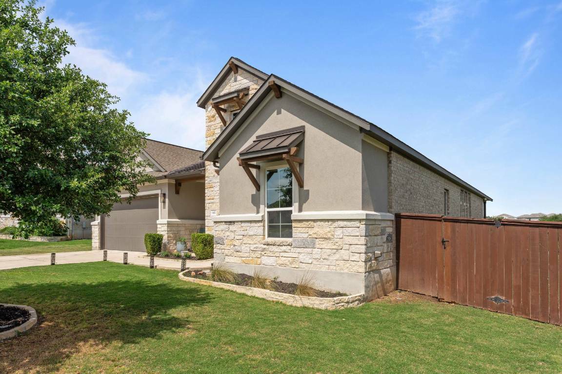 Property Photo: 112 Bittik Cove TX 78628