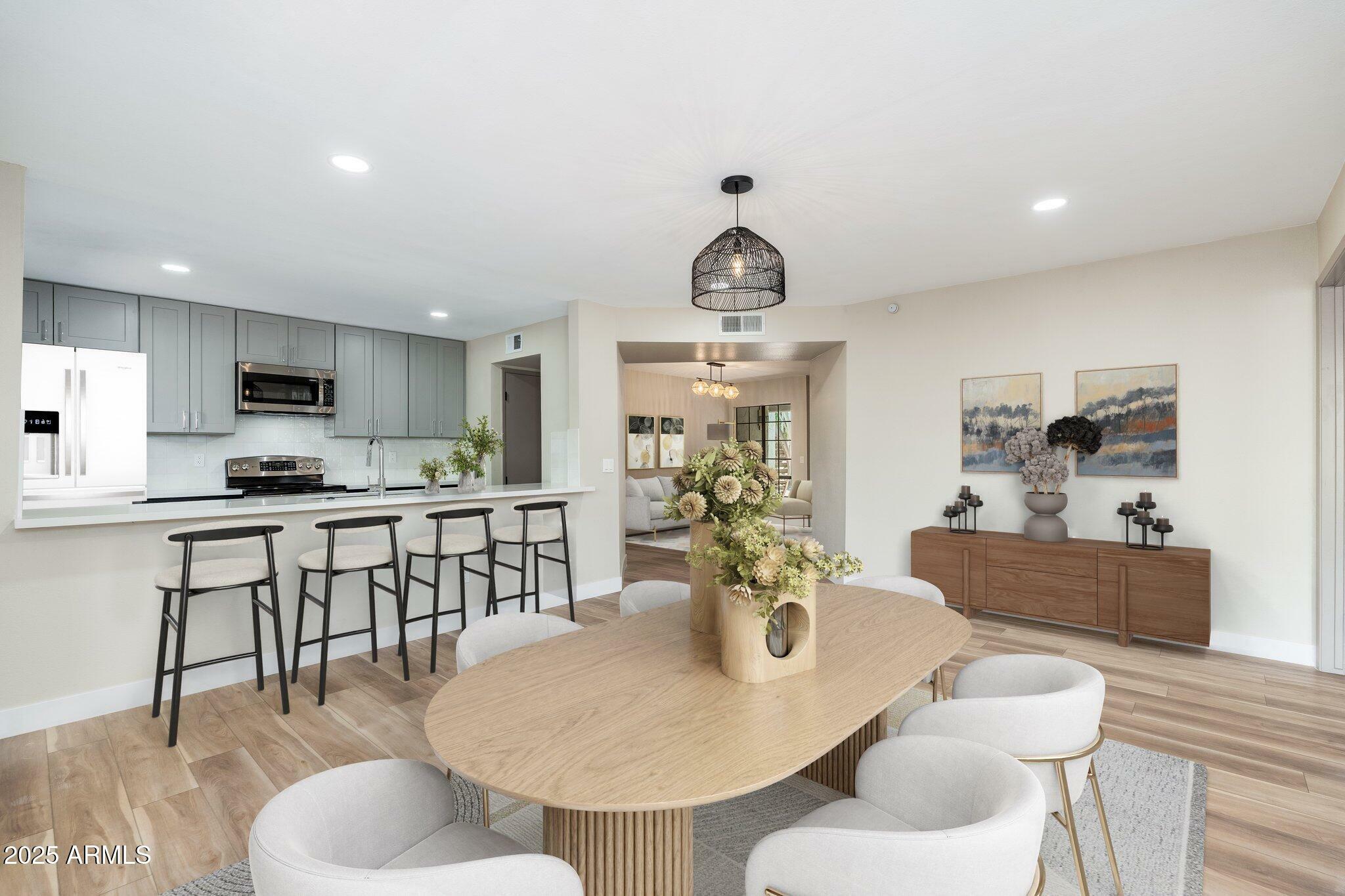 Property Photo: 5221 N 24th Street 103 AZ 85016