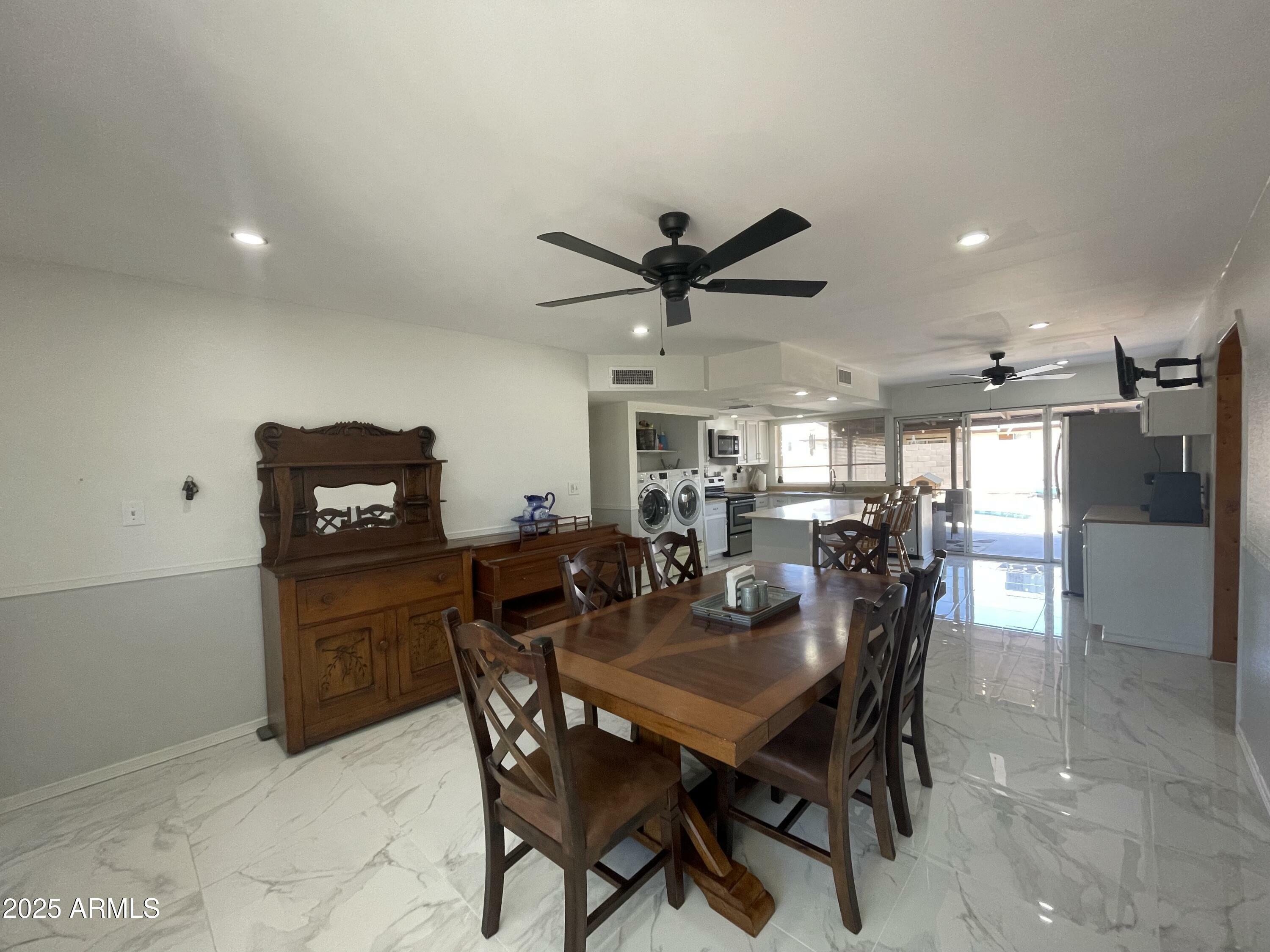 Property Photo: 3738 W Danbury Drive AZ 85308