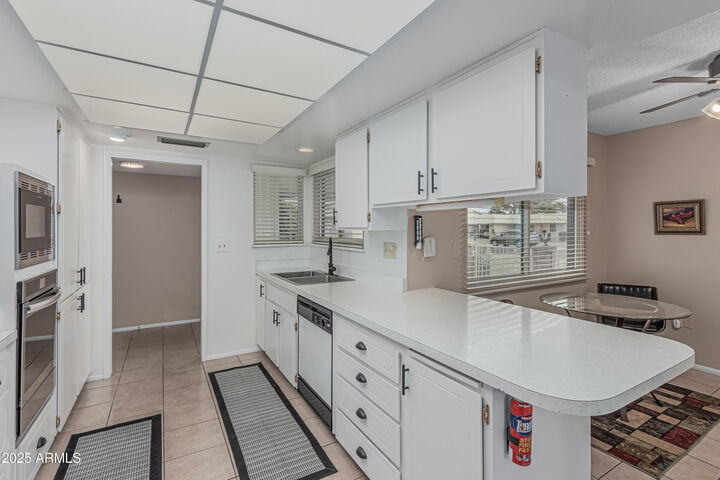 Property Photo:  9606 W Long Hills Drive  AZ 85351 