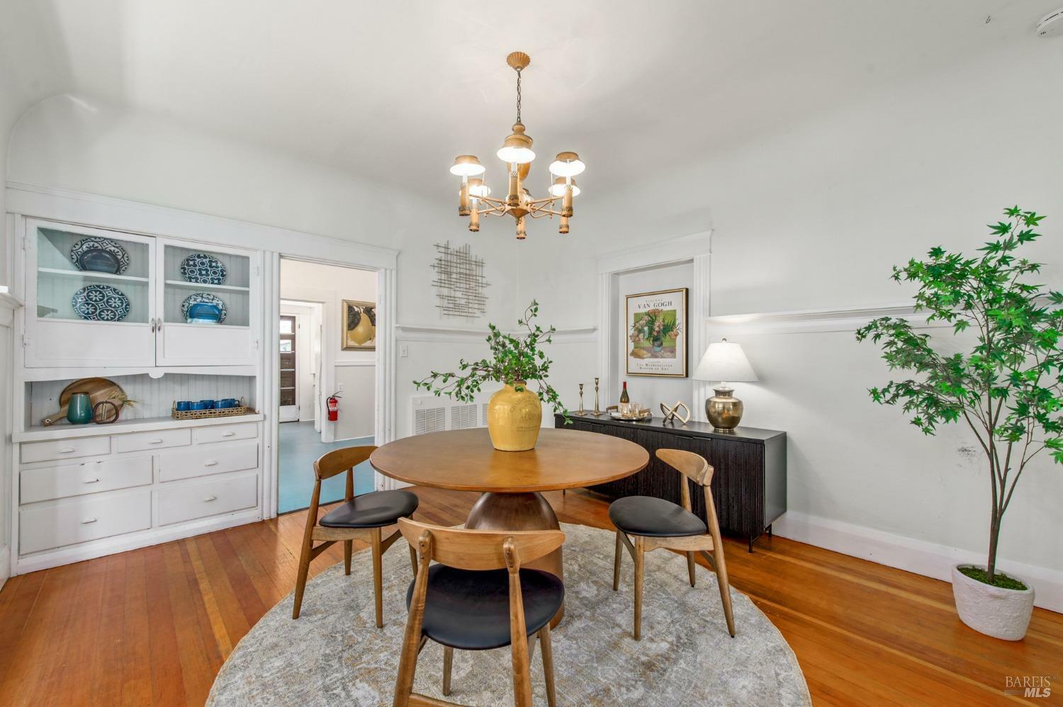 Property Photo: 651 King Street CA 95404