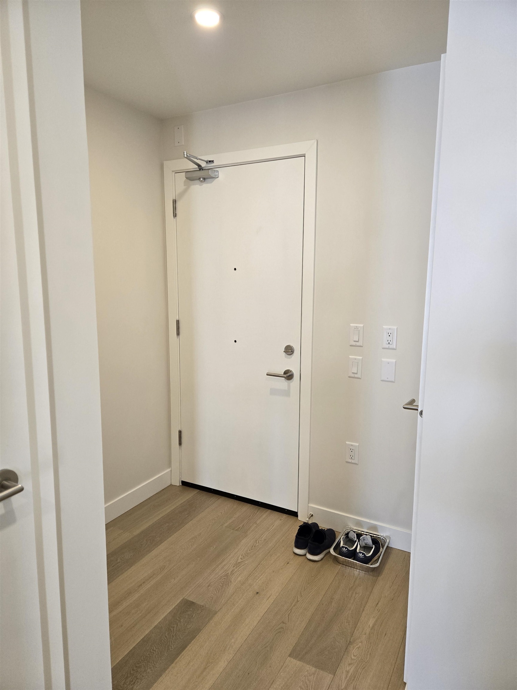 Property Photo: 5007 Ash Street 302 BC V5Z 0K9