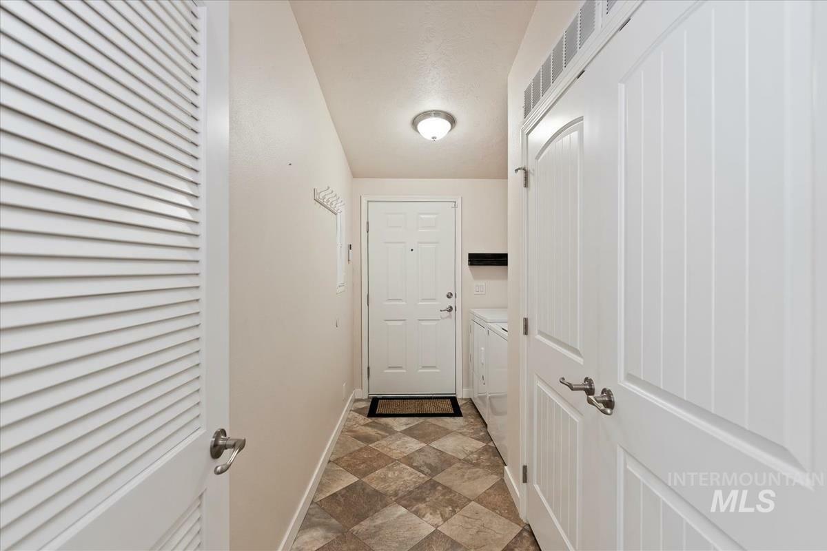 Property Photo: 2187 E Blue Lake Ln 50 ID 83716