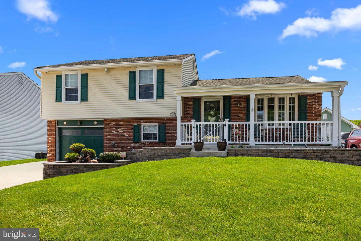 Property Photo: 4616 Murray Street PA 19007