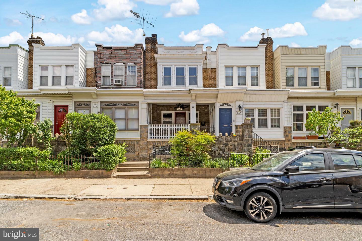 871 N 22nd Street  Philadelphia PA 19130 photo