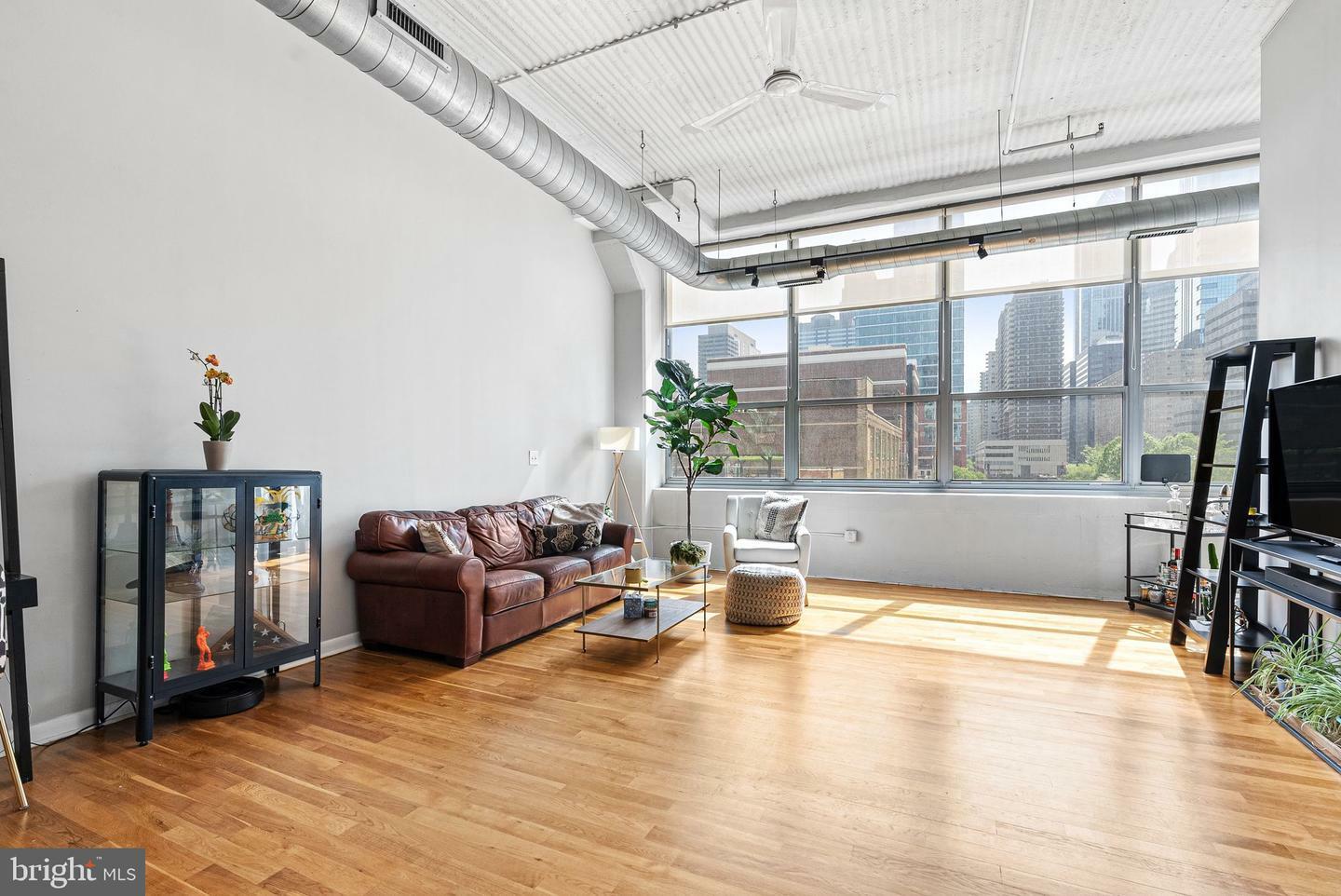 Property Photo: 2200 Arch Street 28 409 PA 19103