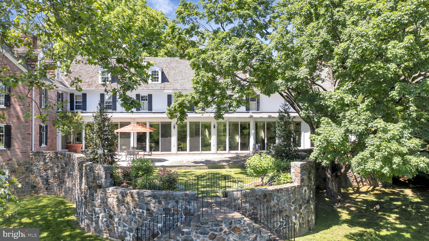 Property Photo: 501 Montchanin Road DE 19710