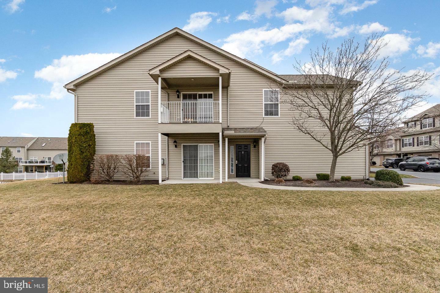 Property Photo: 117 Hawk Court PA 17036