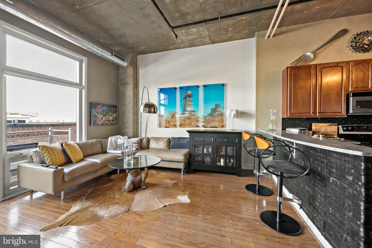 Property Photo: 113 N Bread Street 3F5 PA 19106