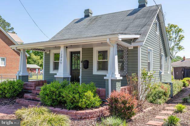 Property Photo: 1204 Railroad Avenue VA 22401