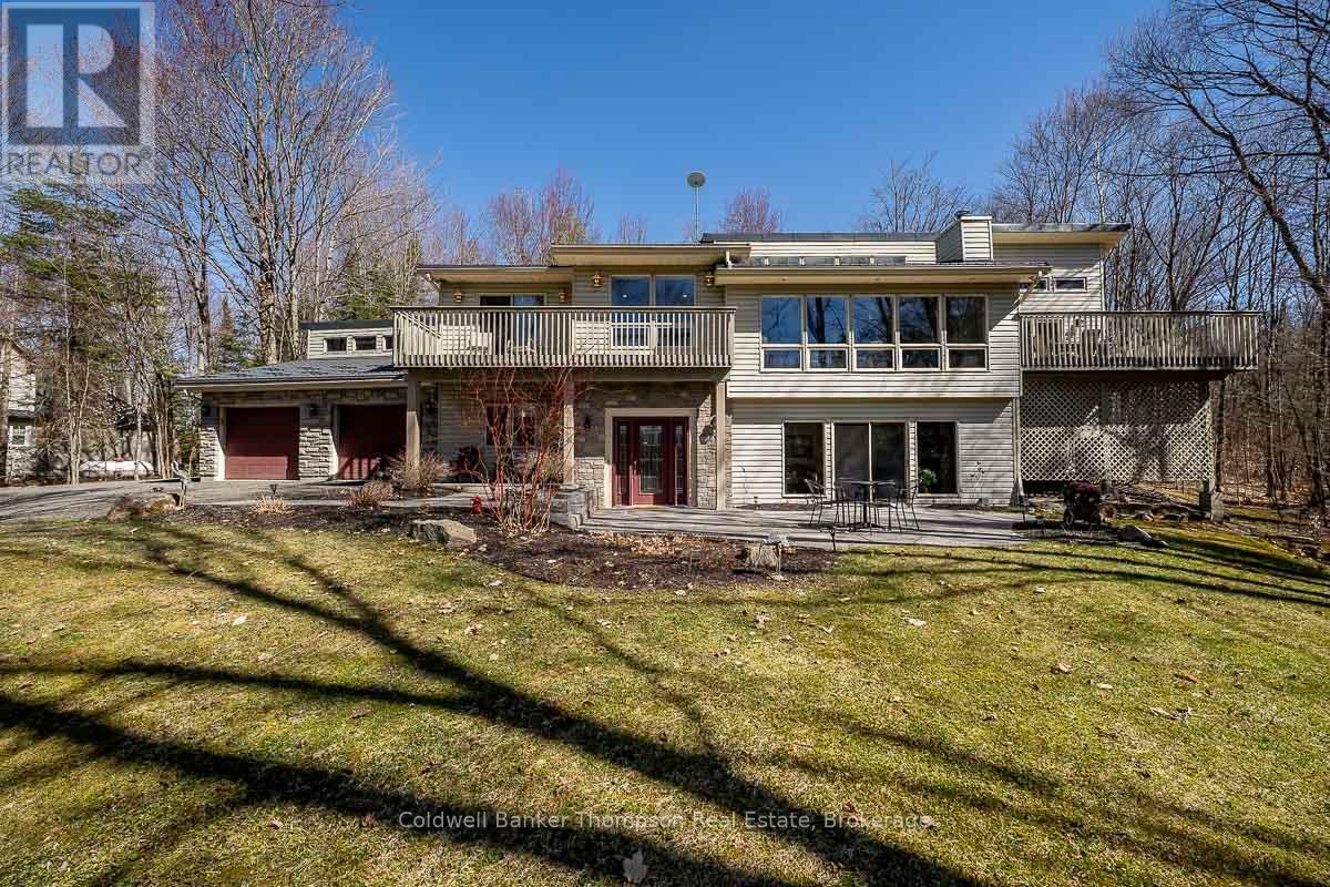 Property Photo: 1013 Walker'S Glenn Crescent ON P1H 2J6