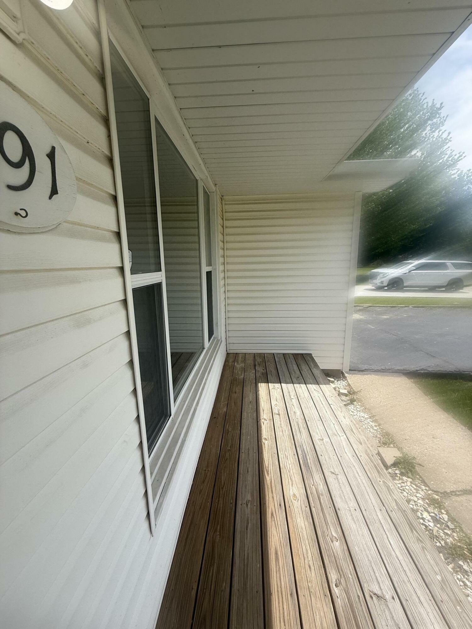 Property Photo: 691 Doty Ave MO 65240