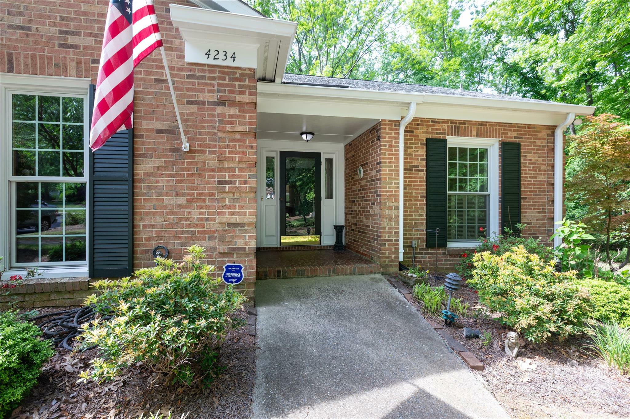 Property Photo:  4234 Woodglen Lane  NC 28226 