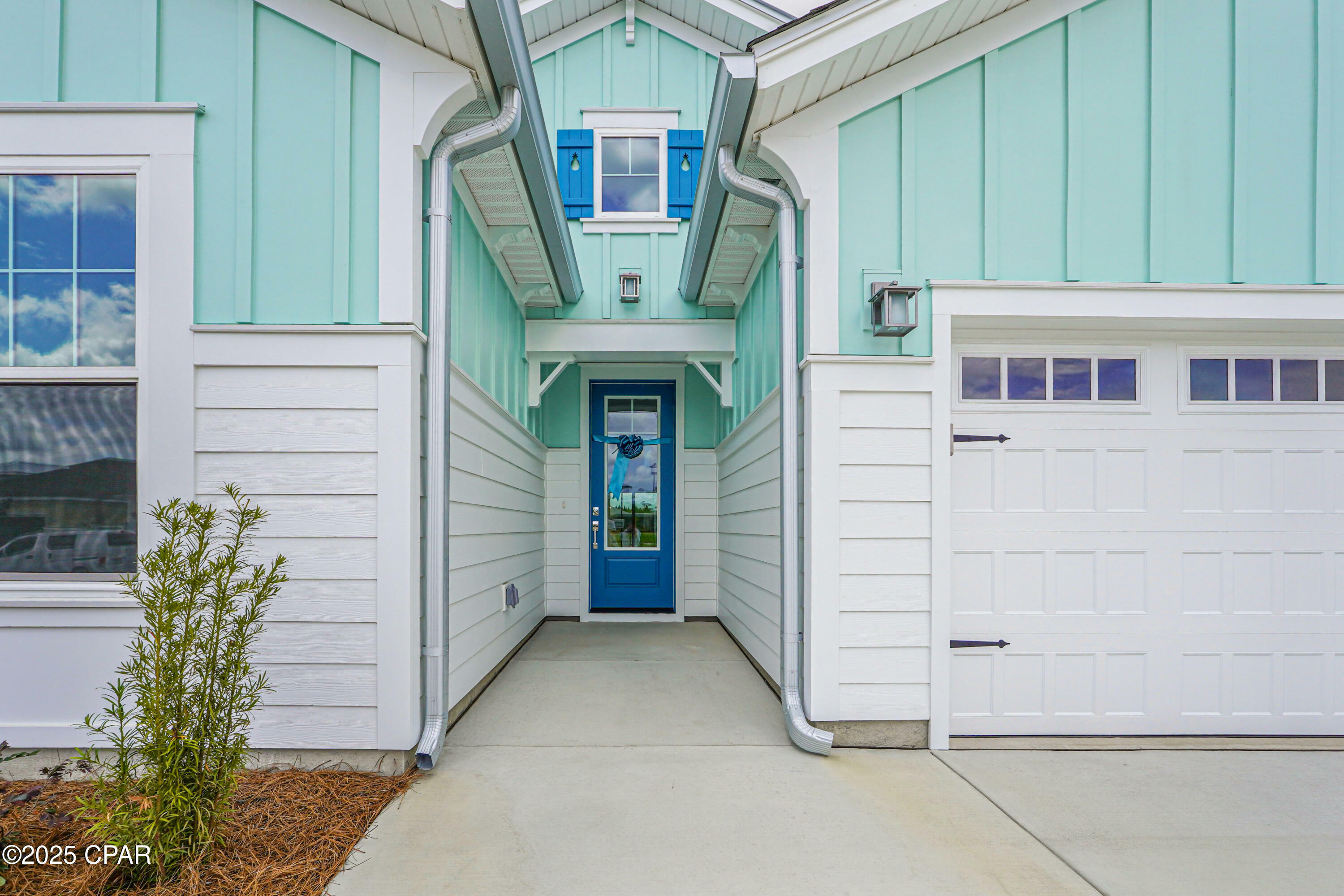 Property Photo: 9369 Escape Avenue FL 32413