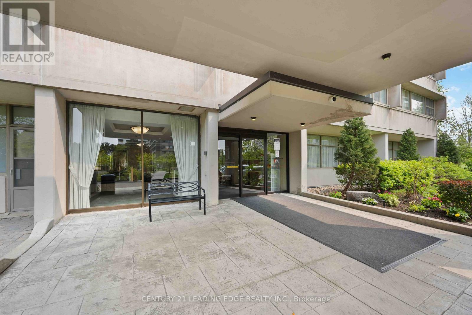 Property Photo: 735 Don Mills Road 1604 ON M3C 1T1