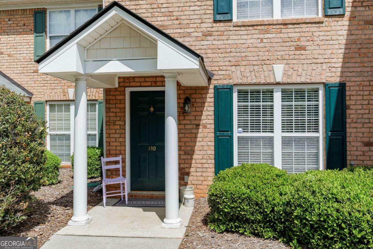 Property Photo: 410 Logmont Trace 14 GA 30606