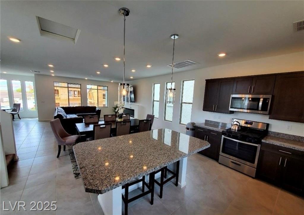 Property Photo: 7984 Mountain Lilac Street NV 89113