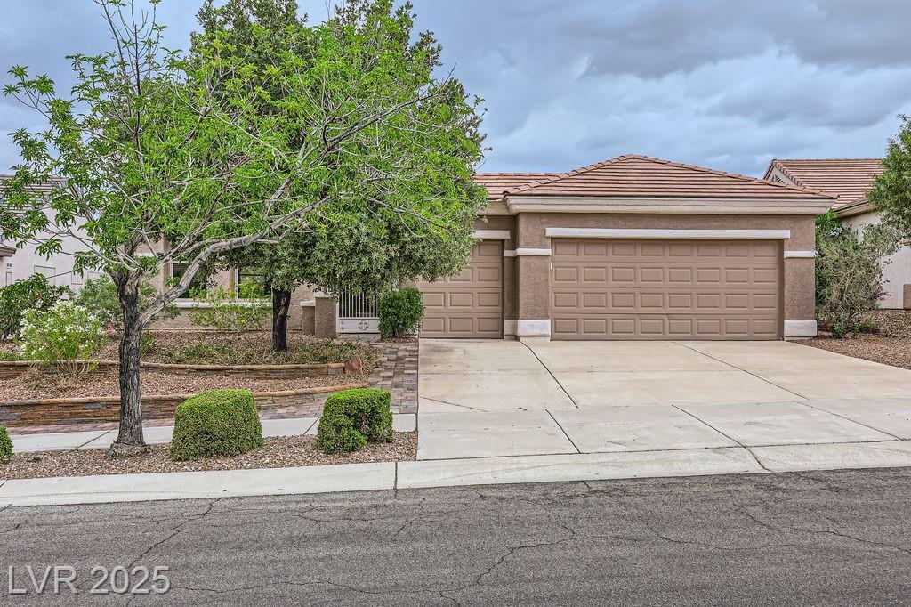 Property Photo: 2110 King Mesa Drive NV 89012