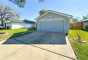 Property Photo: 10507 Waving Fields Drive TX 77064