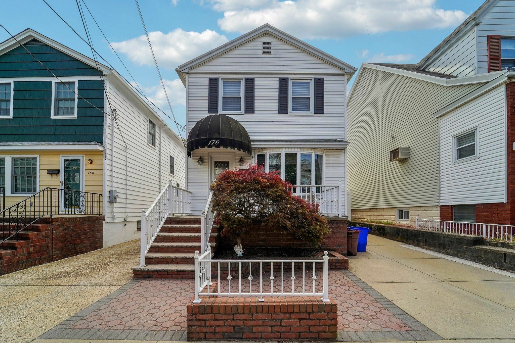 Property Photo: 170 West 8th St NJ 07002-3709