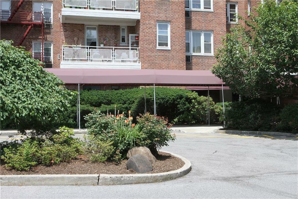 Property Photo: 245 Rumsey Road 6C NY 10701