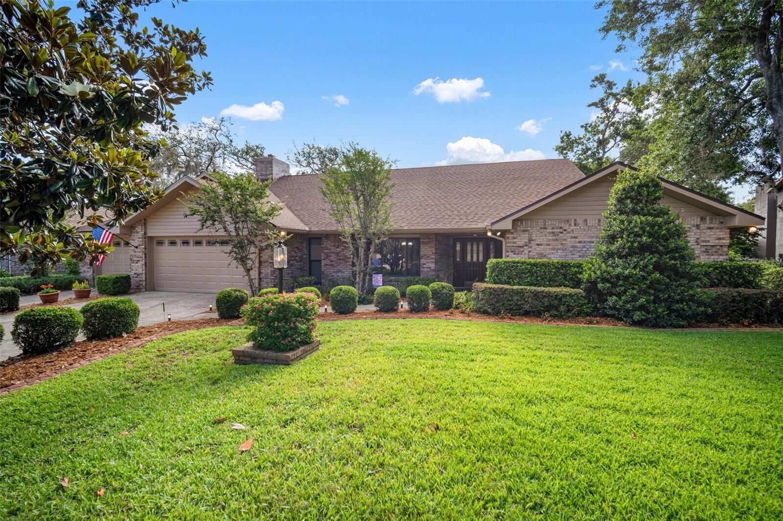 Property Photo: 3427 Forest Bridge Circle FL 33511