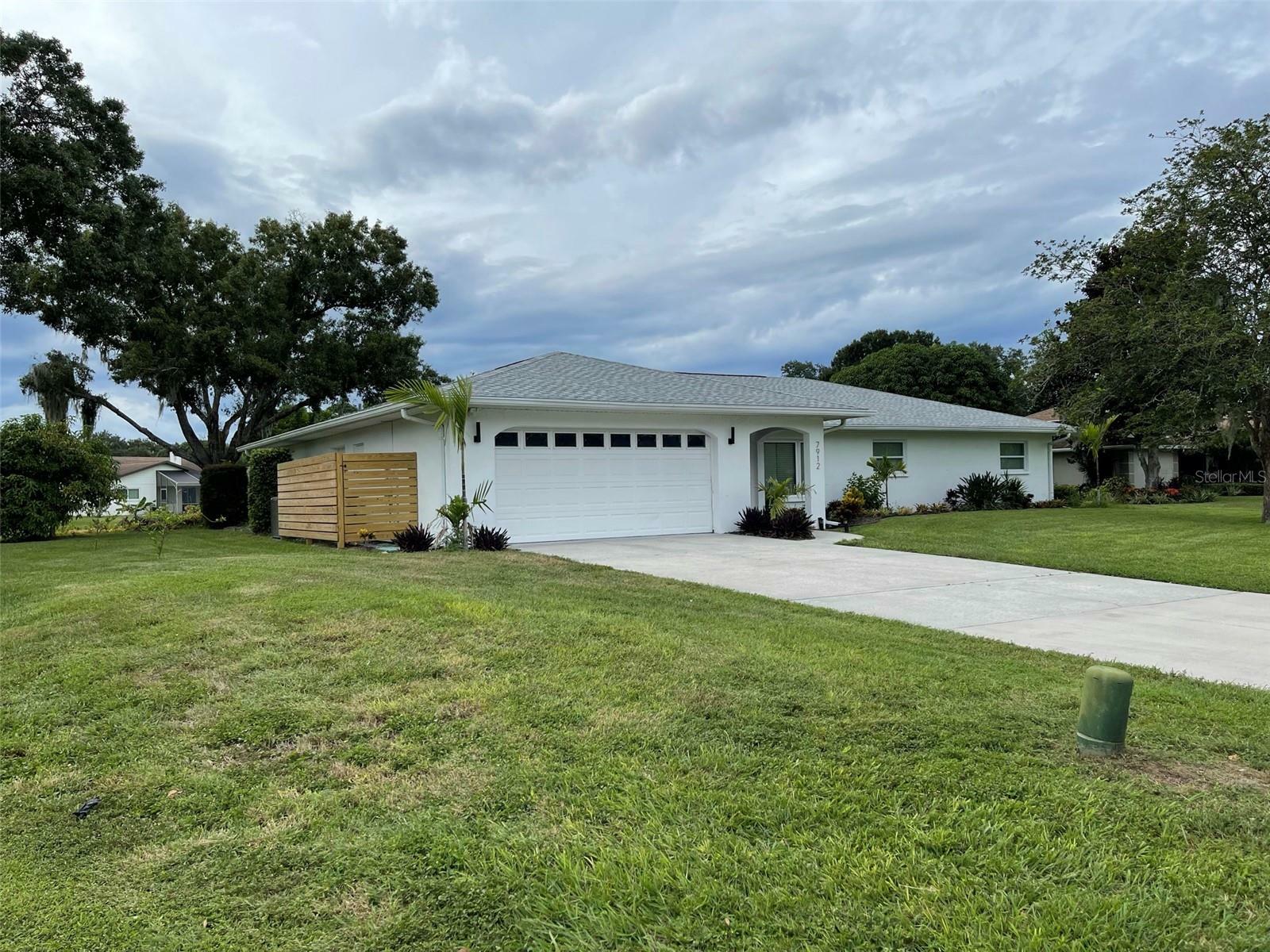Property Photo: 7912 Estates Drive FL 34243