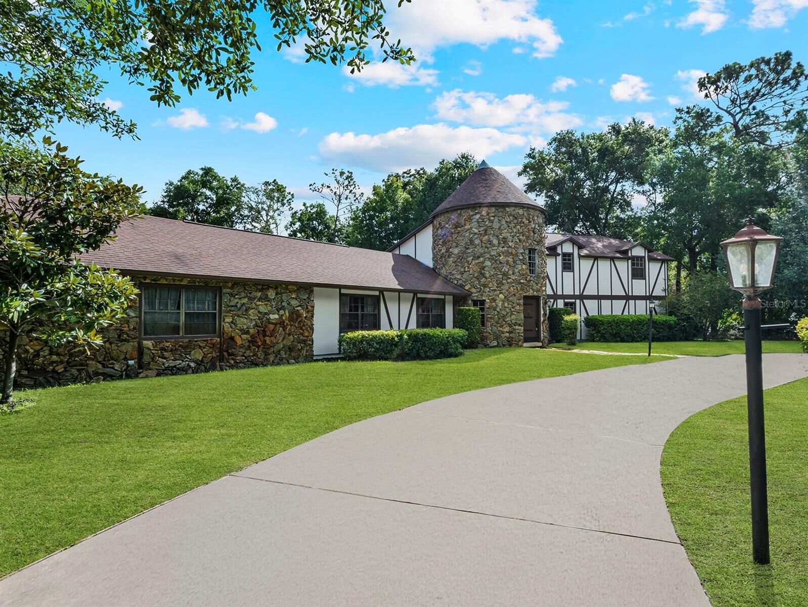 Property Photo:  3420 Dawn Court  FL 32746 