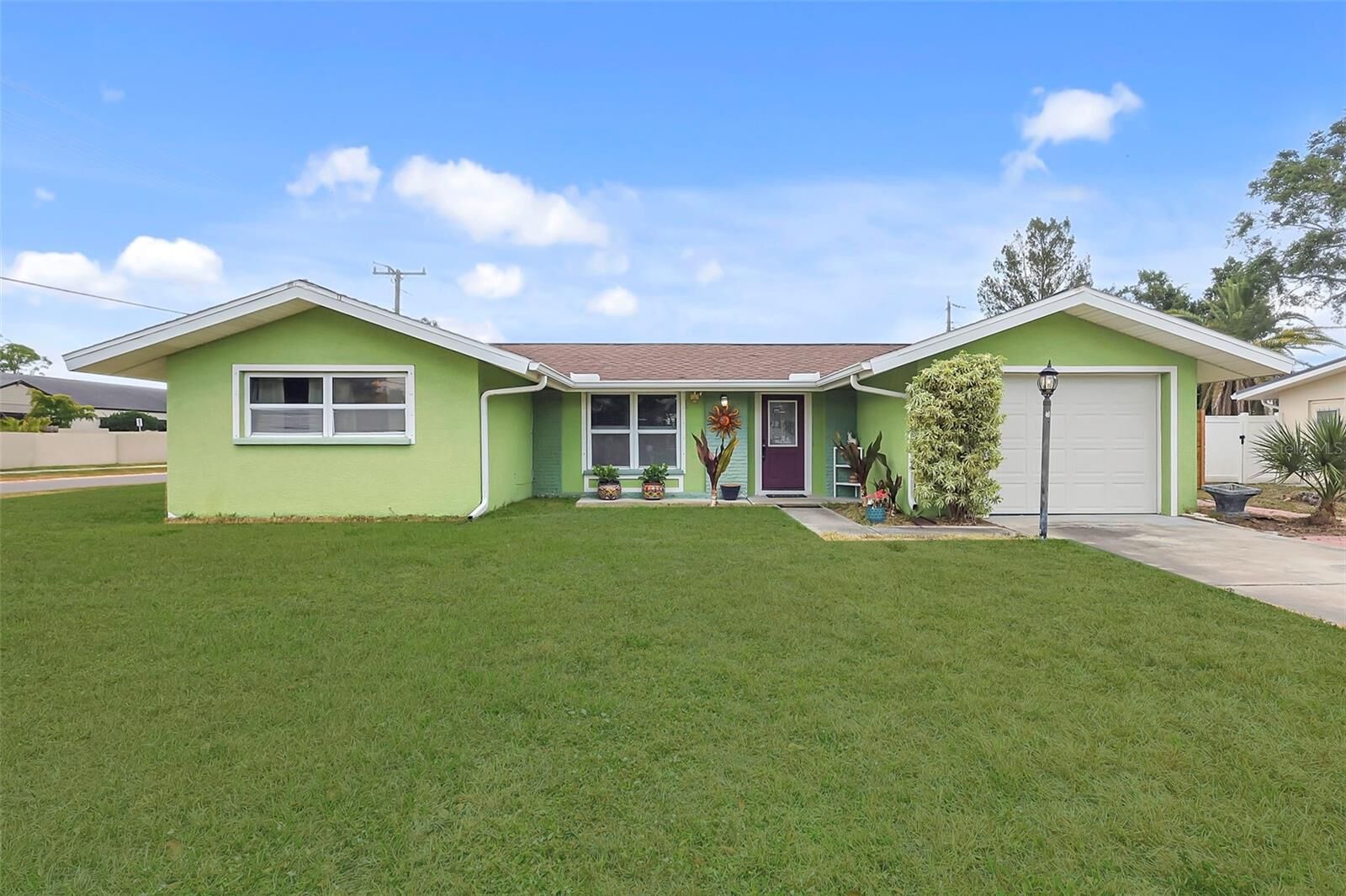 Property Photo:  5353 Starwood Place  FL 34232 