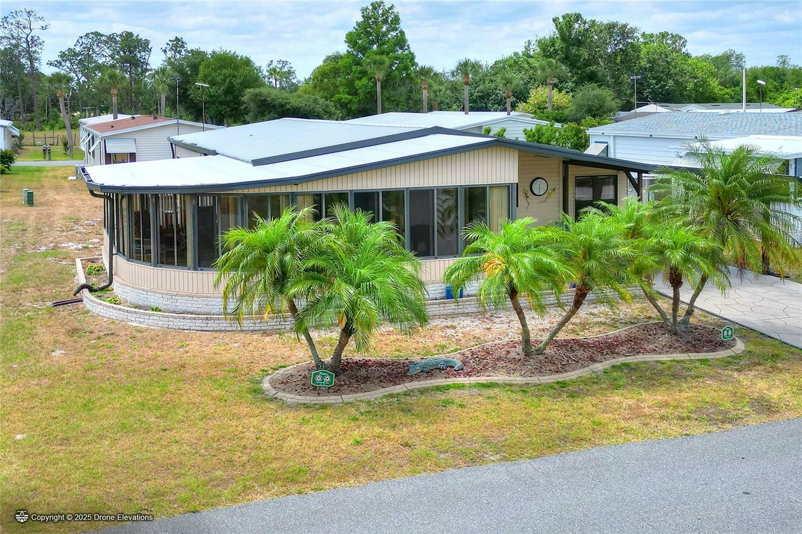 Property Photo: 6470 Peppertree Path NE FL 33881