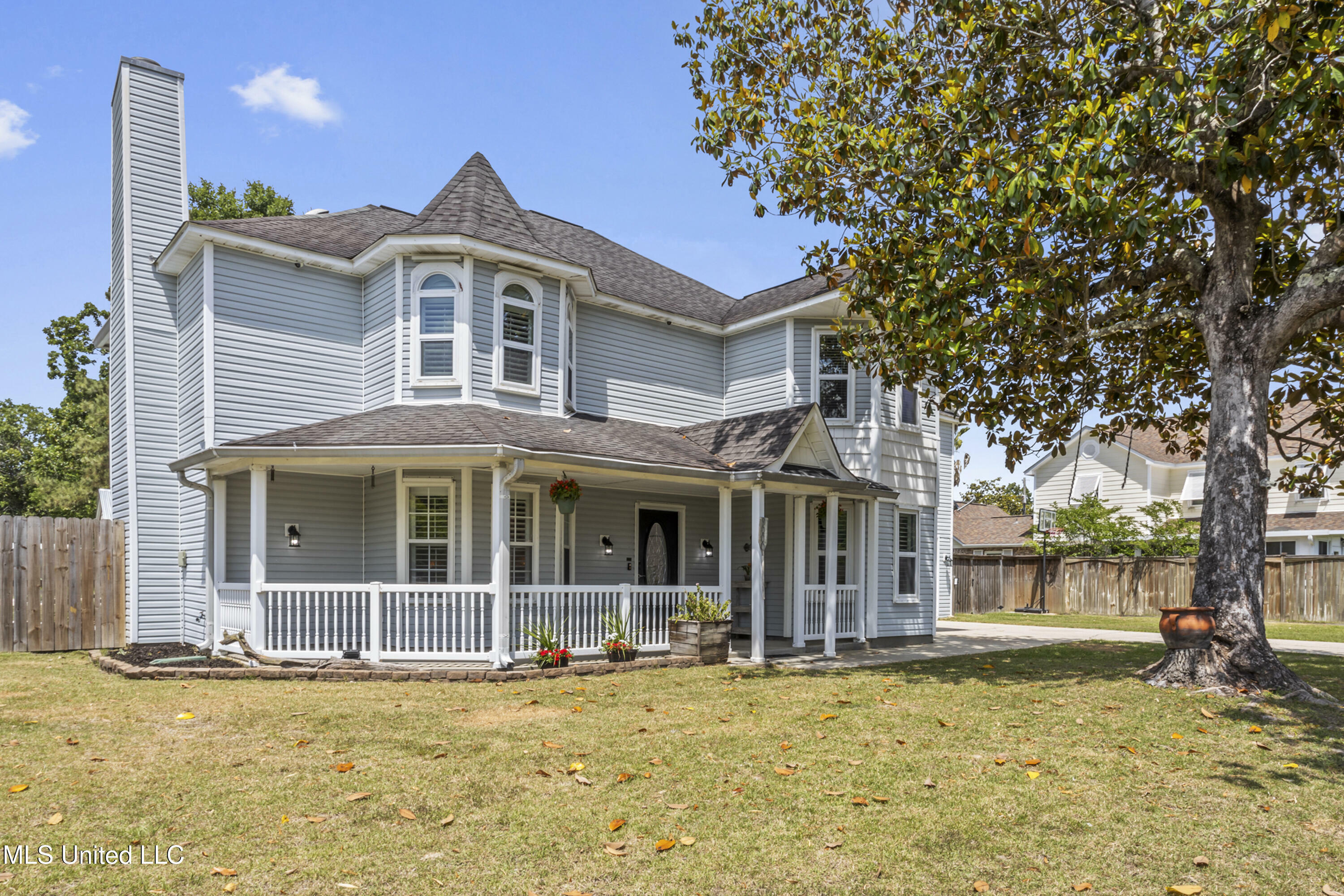 9000 Spring Avenue  Ocean Springs MS 39564 photo