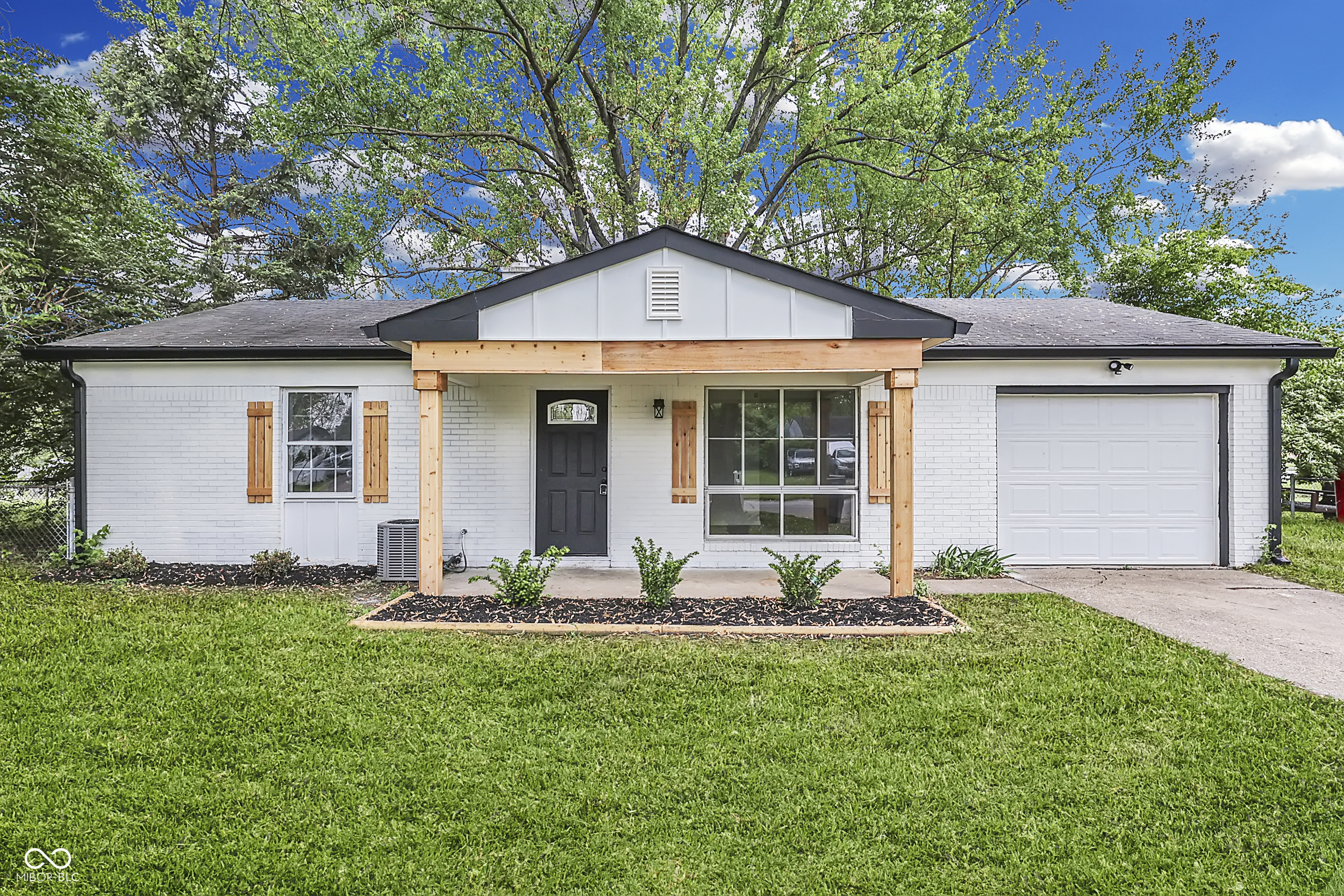 Property Photo: 2706 Shakespeare Drive IN 46227