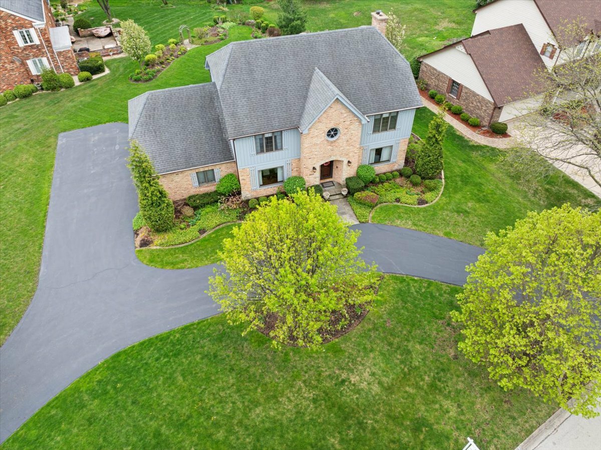 Property Photo: 301 Hambletonian Drive IL 60523