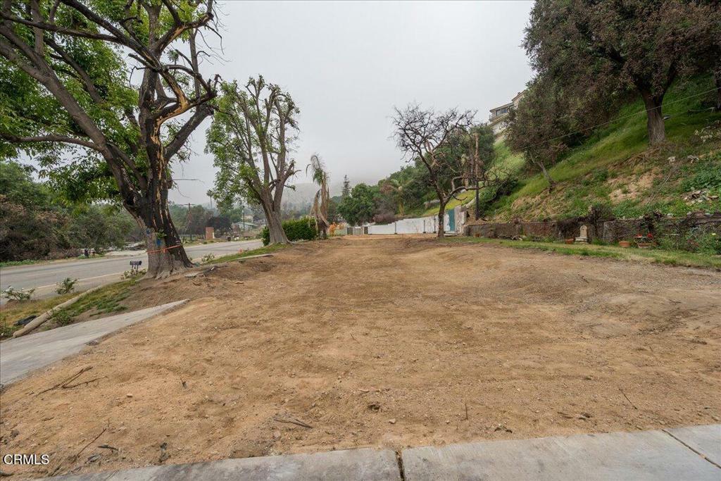 Property Photo: 1369 E Loma Alta Drive CA 91001