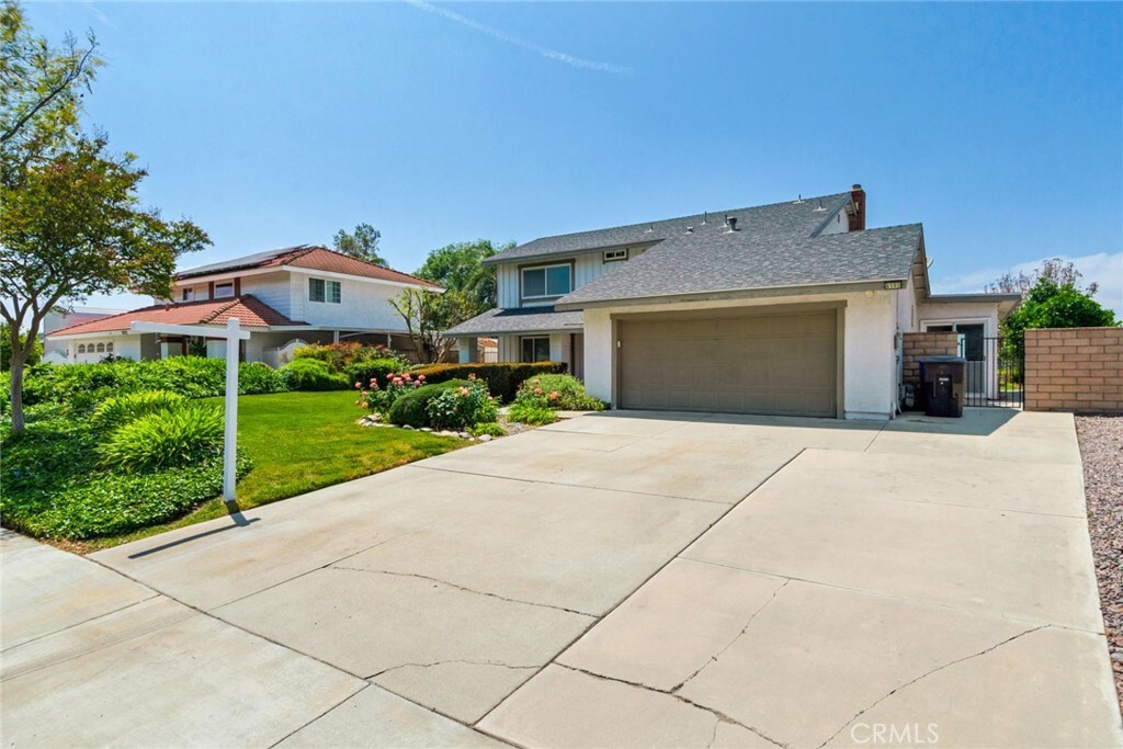 Property Photo:  6193 Promontory Lane  CA 92506 