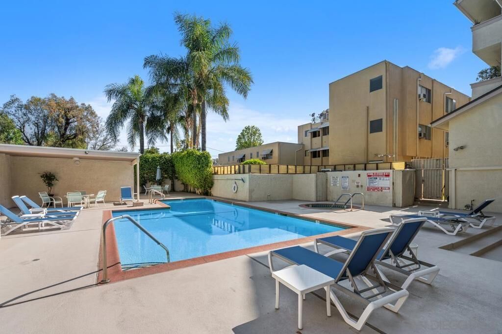 Property Photo:  14050 Magnolia Blvd 315  CA 91423 