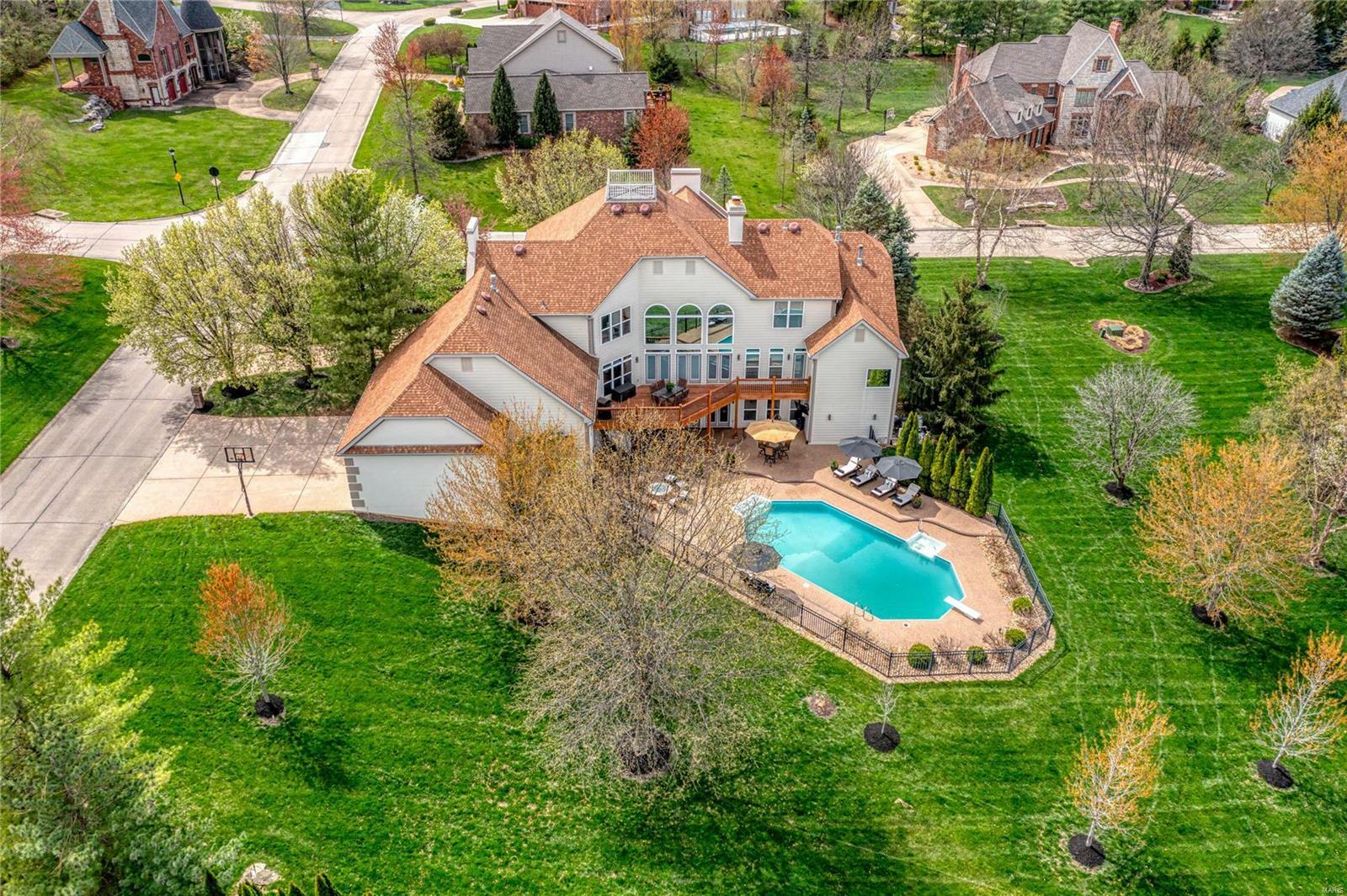 Property Photo: 32 Windcastle Drive MO 63304