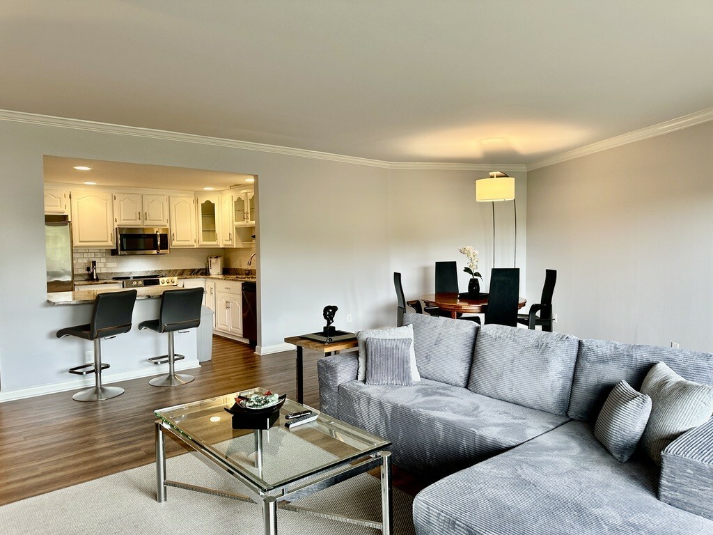 Property Photo: 6666 Brookmont Ter 605 TN 37205