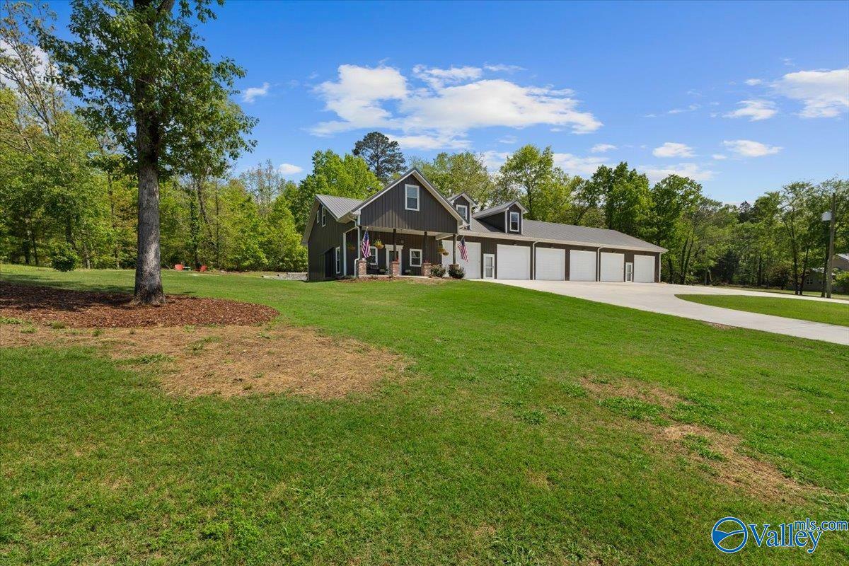 Property Photo: 1299 Lakeshore Drive AL 35121