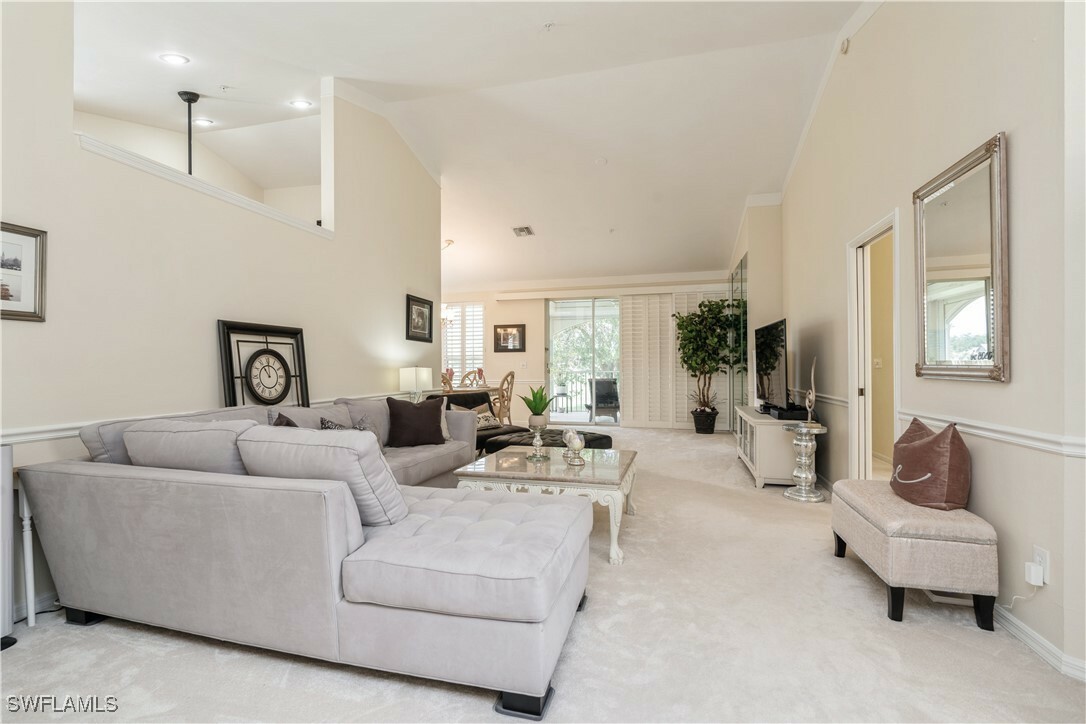 Property Photo: 81 Silver Oaks Circle 7-201 FL 34119