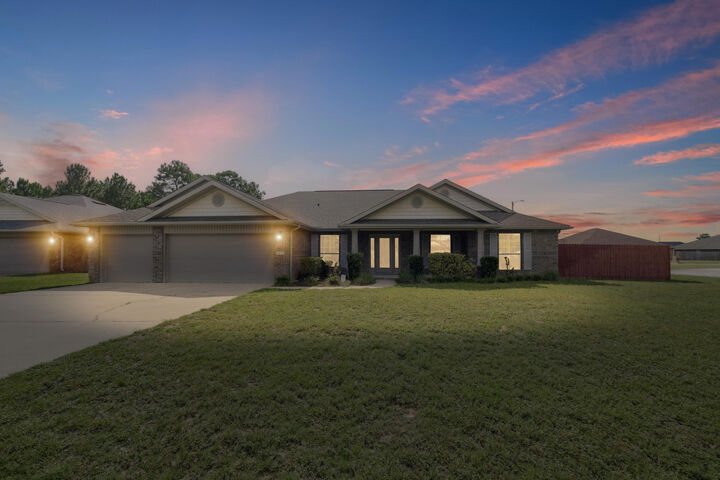 Property Photo:  2255 Reed Ridge Court  FL 32566