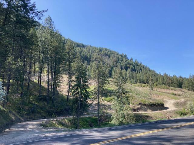 Property Photo: 1381 #B Hwy 25 S WA 99141