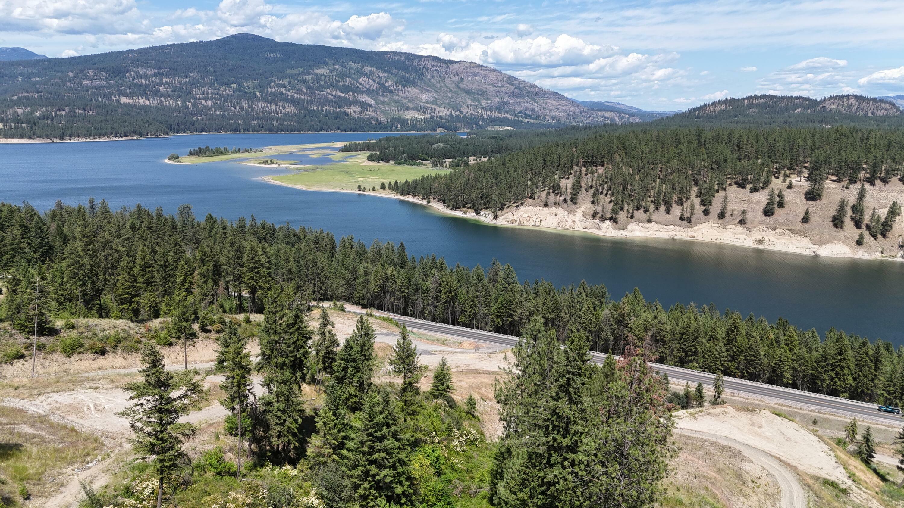 Property Photo: 1381 #B Hwy 25 S WA 99141
